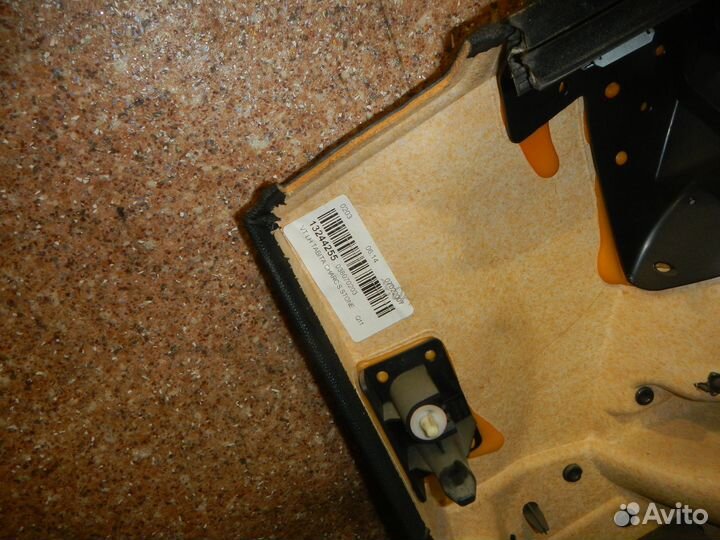 Обшивка двери передней левой, Opel (Опель) -astra