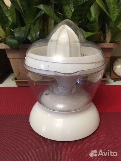 Электросоковыжималка «Smile» для фруктов