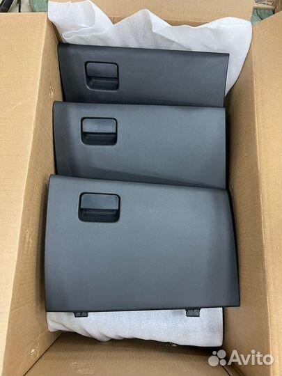 Бардачок Mitsubishi Outlander 3 Ящик перчаточный