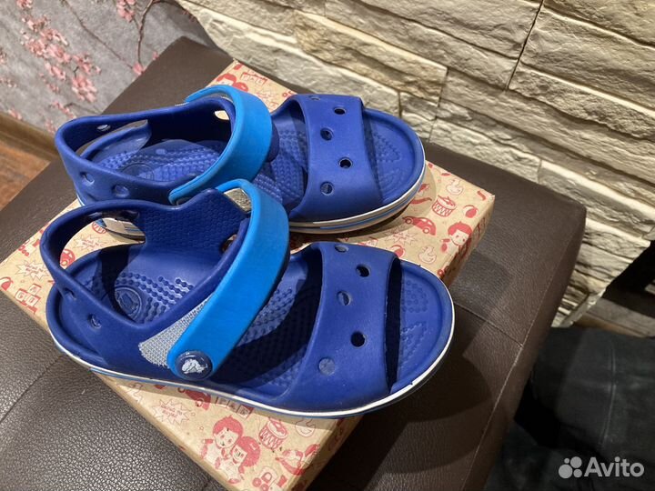 Сандалии crocs c9