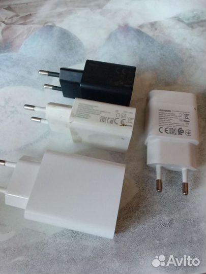 Зарядные устройства для телефонов планшетов