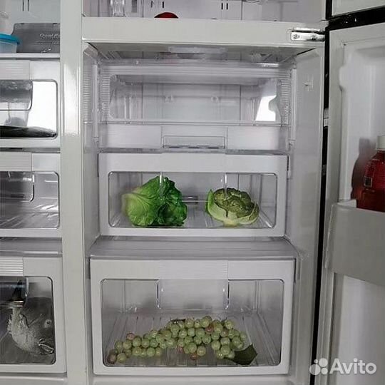 Холодильник side-by-side hitachi r-m702 gpu2 gbk