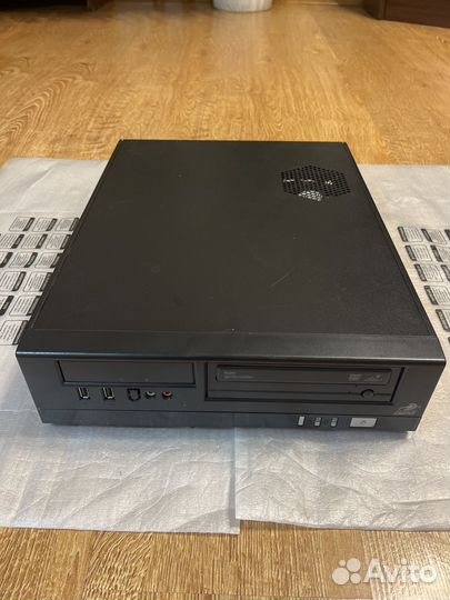 Системный блок, 4 ядра, озу 4 гигабайта