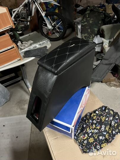 Подлокотник 2107