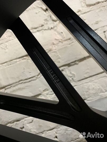 Новые литые диски для Mercedes-Benz AMG R21