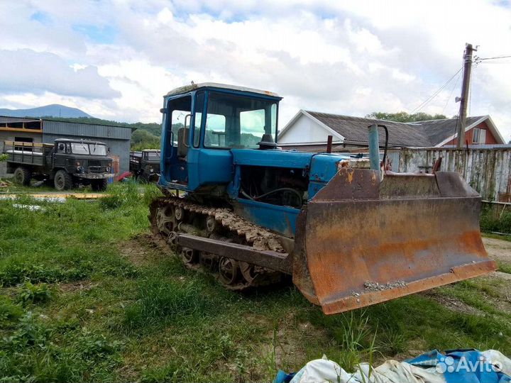 Трактор ВгТЗ ДТ-75, 1980