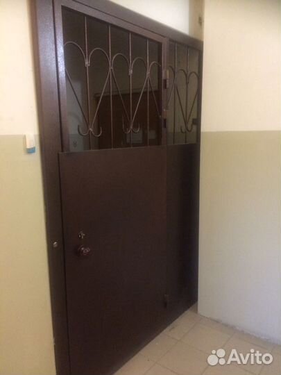 Дверь в тамбур с вентиляцией