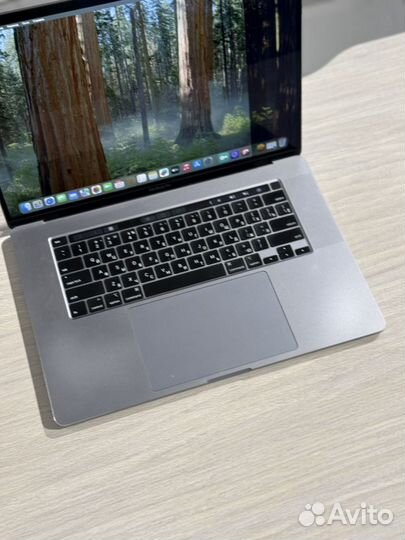 MacBook Pro 16 2019 i9/16/1Tb Полоса (350+Отзывов)