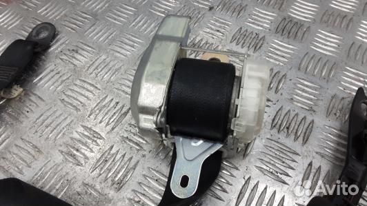 Ремень безопасности с пиропатроном сиденья передне