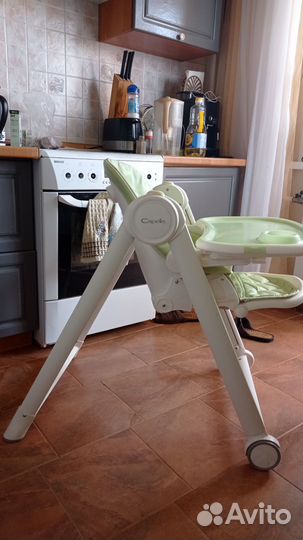 Стульчик для кормления capella