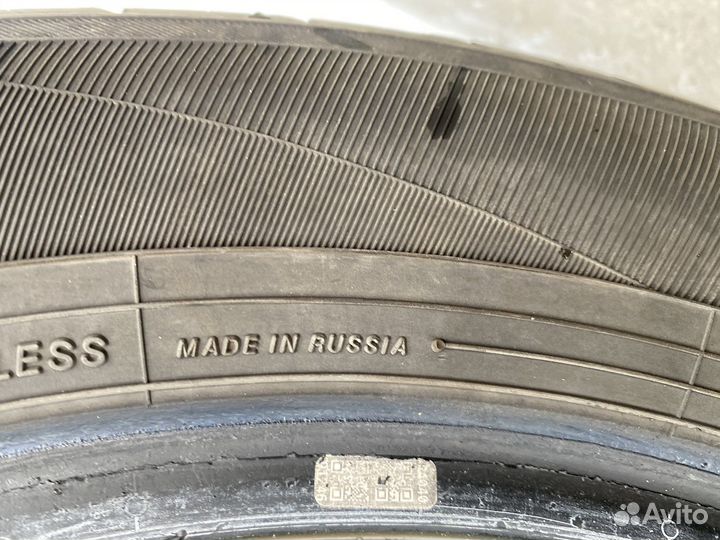 Yokohama BluEarth-ES ES32 215/55 R17