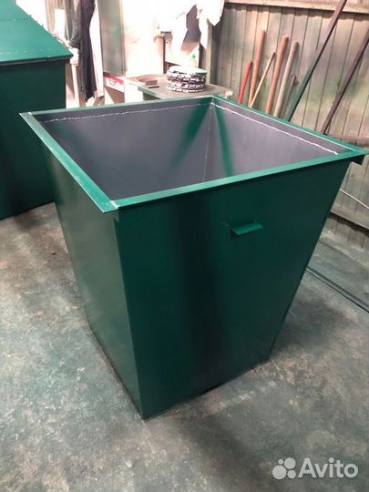 Мусорный контейнер