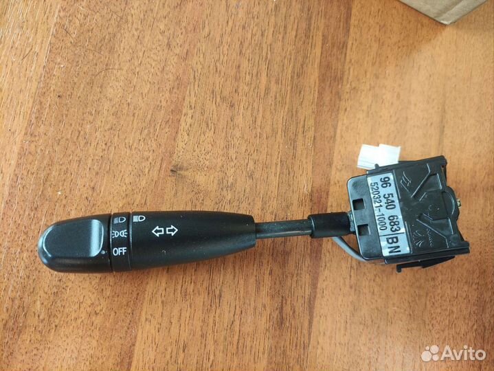 Подрулевой переключатель aveo t250