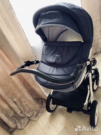 Коляска 2 в 1 retrus Futuro Lux 82R Темно-синий