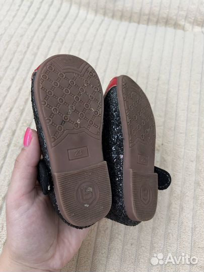 Туфли и кроссовки для девочки