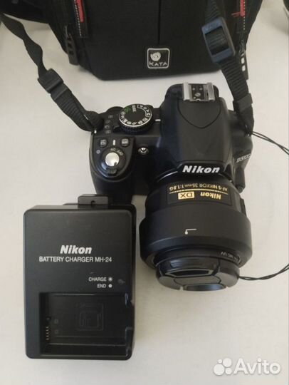 Зеркальный фотоаппарат nikon d3100 + Nikоn 35 mm