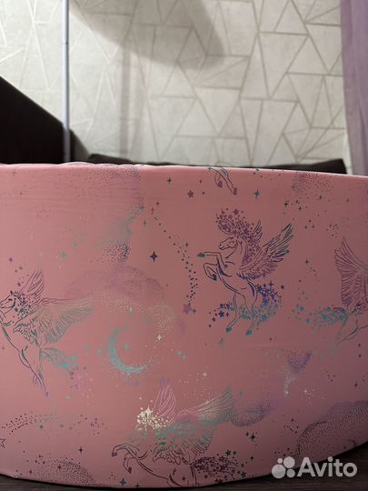 Сухой бассейн с шариками