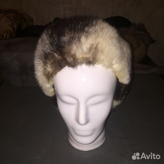 Женская шапка из натурального меха