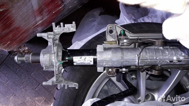 Замена рулевой колонки - BMW 5 series Gran Turismo (F07), 3,5 л, 2009 года полом