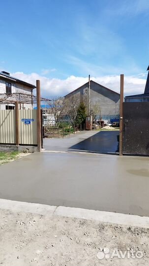 Бетонирование двора