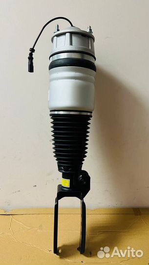 Передний амортизатор Porsche Cayenne 958