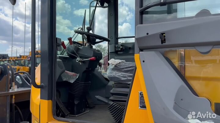 Фронтальный погрузчик Granit ZL920, 2023