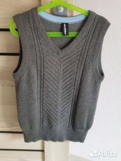 Жилет школьный