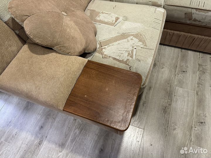 Угловой диван