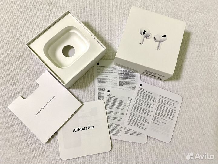 Коробка от AirPods Pro