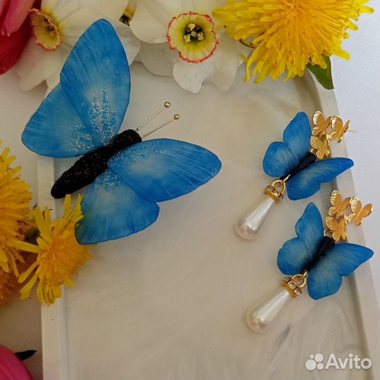 Комплект украшений с бабочками
