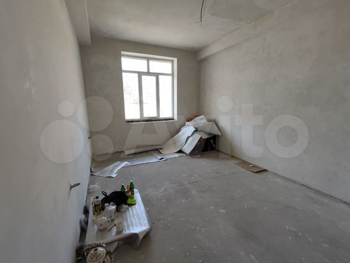 3-к. квартира, 107 м², 1/4 эт.