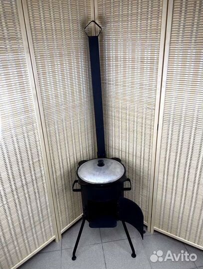 Казан чугунный с печкой