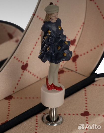 Шкатулка maileg konges есть одна