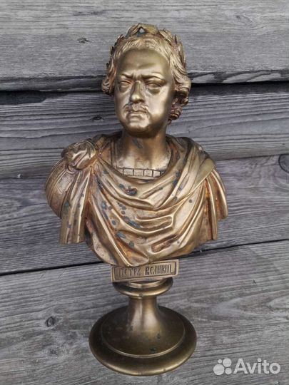 Старинный бронзовый бюст петр 1