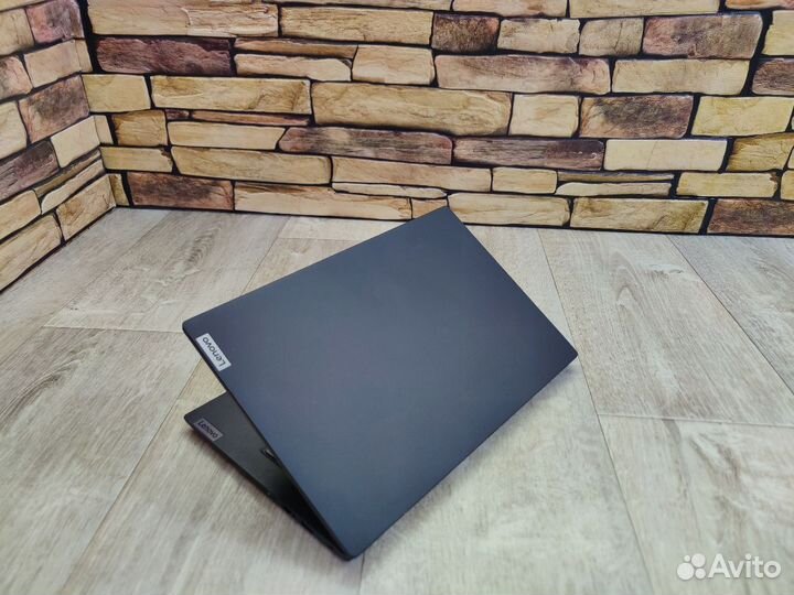 Lenovo IdeaPad 3 / Intel Core i5-1135G7 / 8Gb DDR4