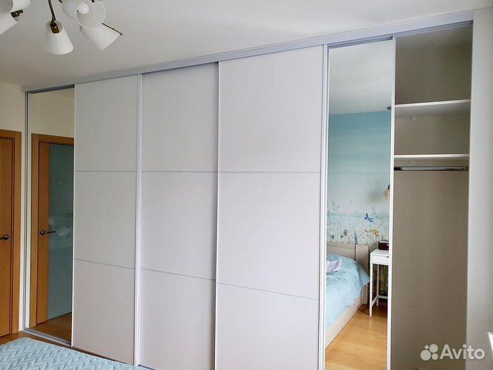 Красивый шкаф купе