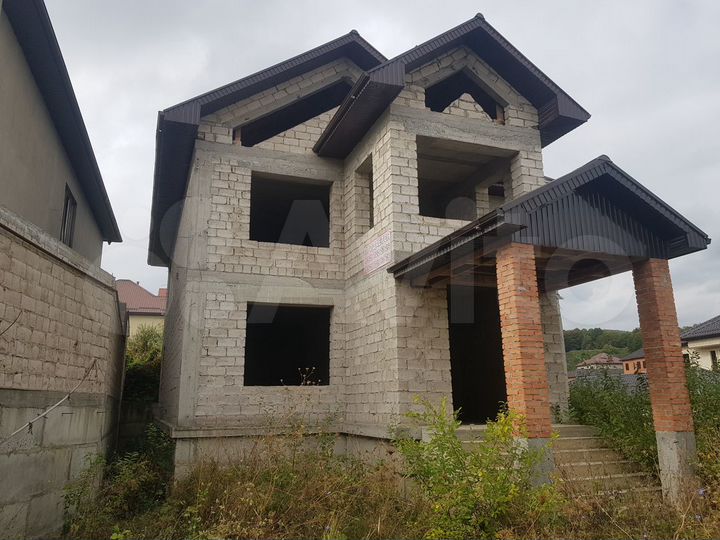 Дом 276 м² на участке 6 сот.