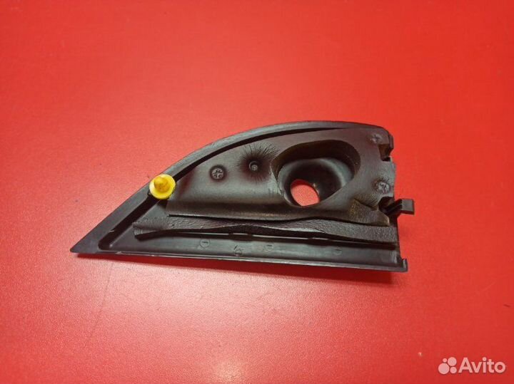 Уголок двери внутренний передний правый Hyundai