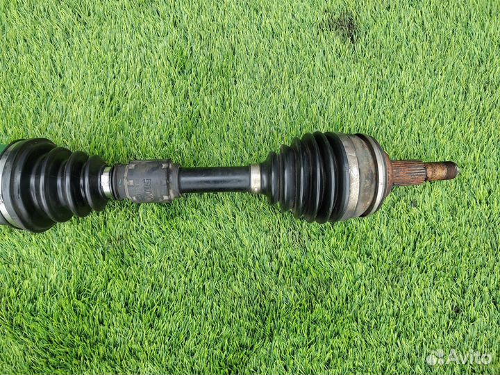 Привод передний правый Lexus Ls600Hl UVF46 2UR-FSE