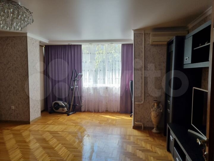 3-к. квартира, 93 м², 4/5 эт.