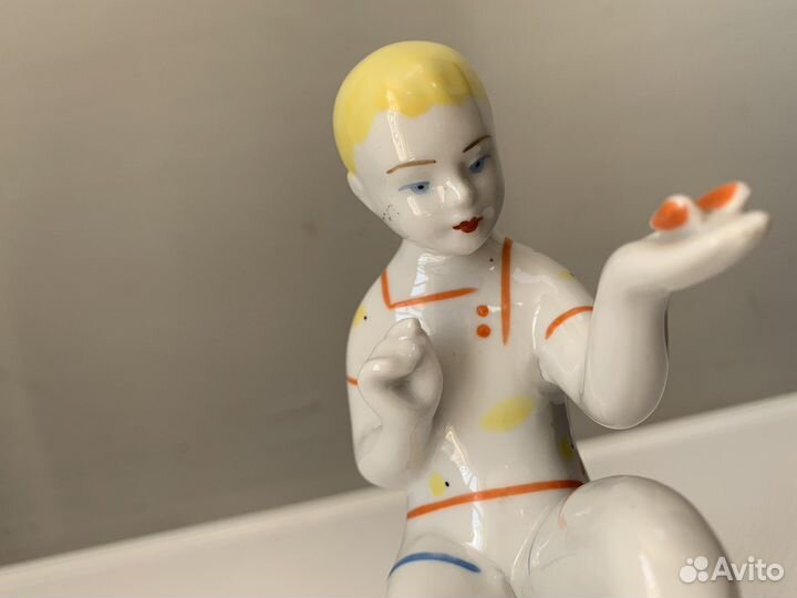 Мальчик с бабочкой зхк