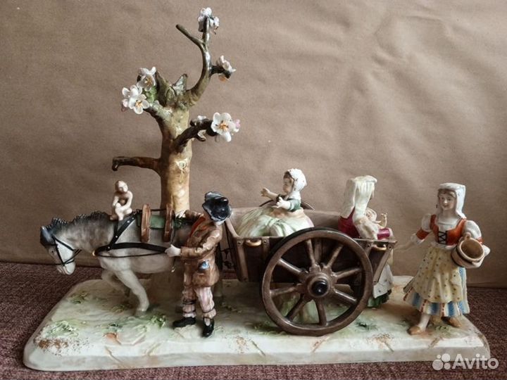 Фарфоров.статуэтка 