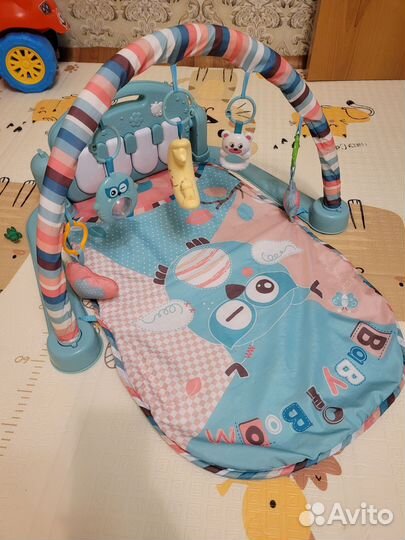 Развивающий коврик с пианино