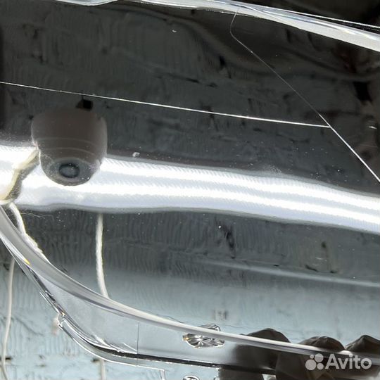 Уцененное стекло для фары Volkswagen Golf 6 (2008