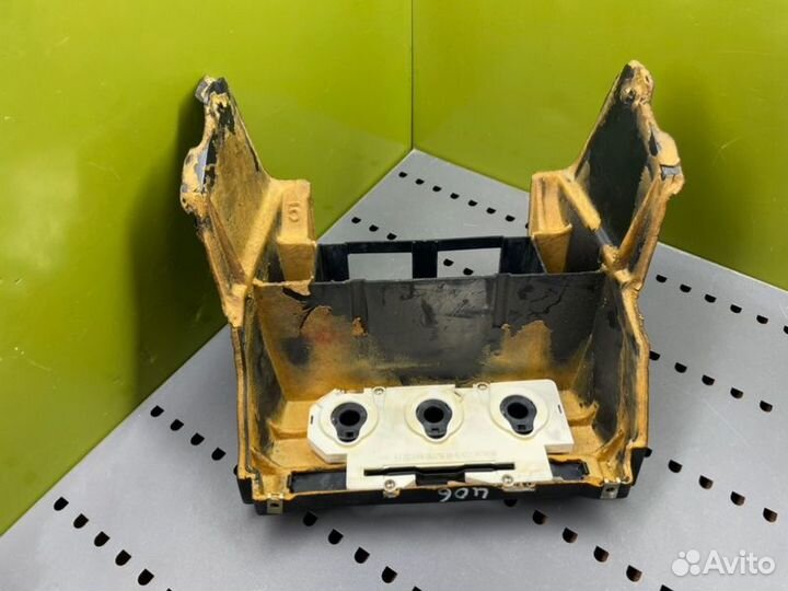 Центральная консоль Mercedes-Benz 190E W201 OM601