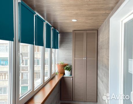 Остекление и отделка балкона, шкафы