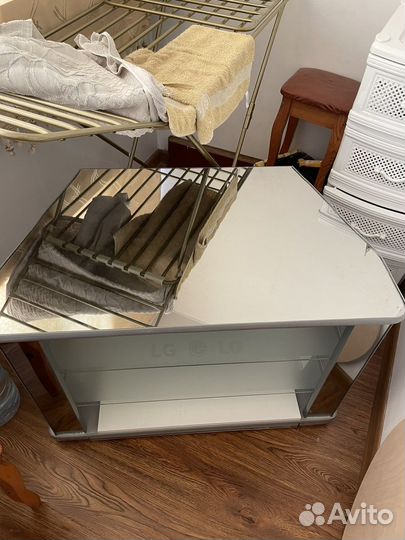 Подставка под телевизор