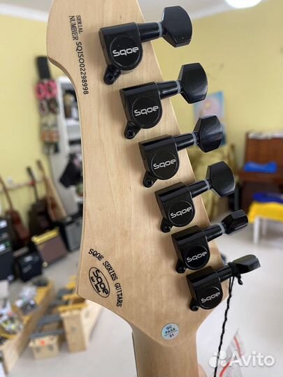 Электрогитара