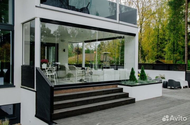 Безрамное остекление террасы
