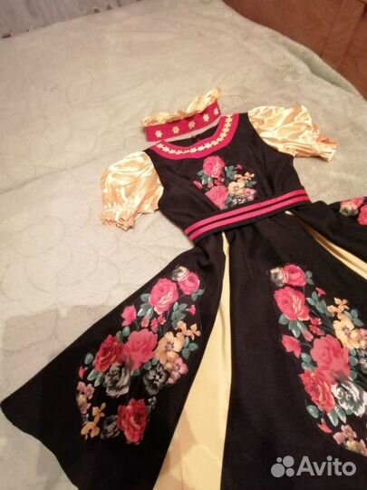 Костюм для танцев русский народный, Ложки